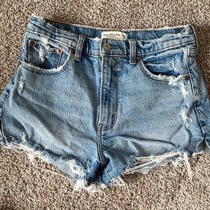 Abercrombie & Fitch Mom Shorts size 27